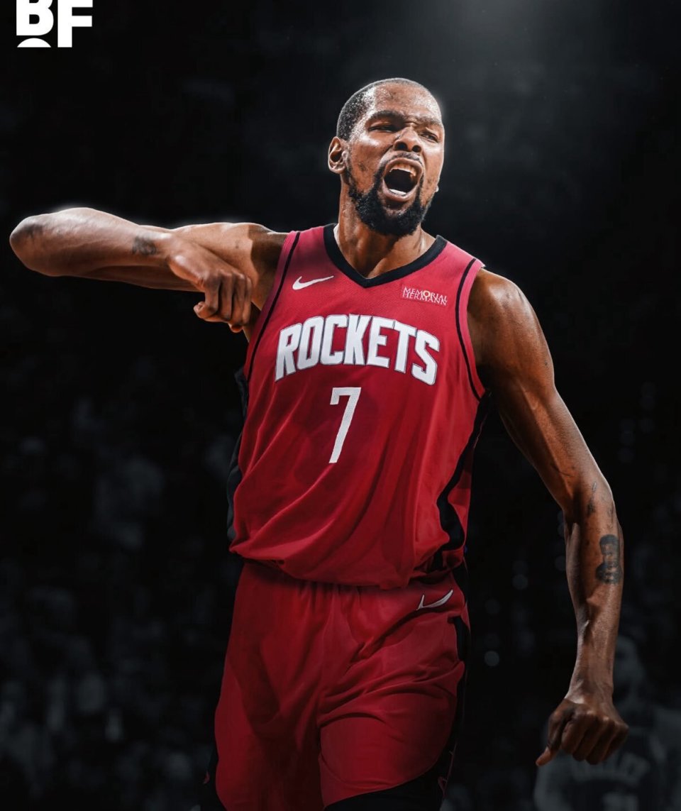 傲人的天赋！字母哥三分线起球三步上篮得分.