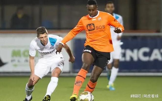 接受采访时 接受采访时