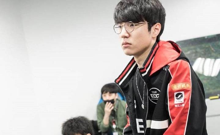 二十分大胜算个X！广东队压哨传喜讯！杜锋敲定伯克、库克替身！.